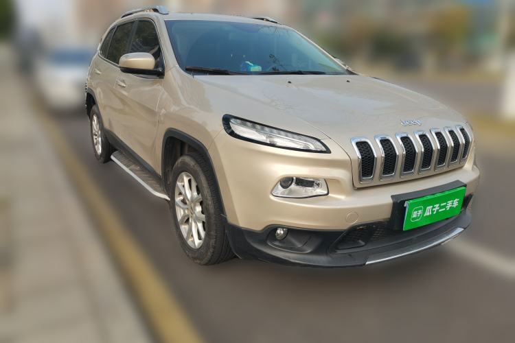 Used Jeep Cherokee 2014 2.4L Urban Edition
