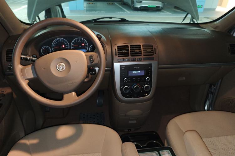 Used Buick GL8 2014 2.4L Classic Edition