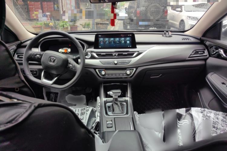 Used CHANGAN Ruicheng CC 2021 Blue Whale Edition 1.5T DCT Flagship Model Center Console