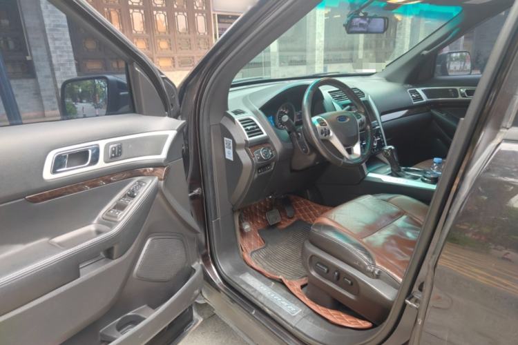 Used Ford Explorer 2013 3.5L Deluxe Model Driver Seat