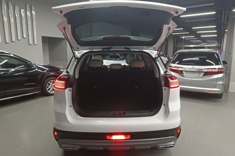 Used Geely Auto Emgrand X7 Sport 2022 1.8TD DCT Zhiya Trim