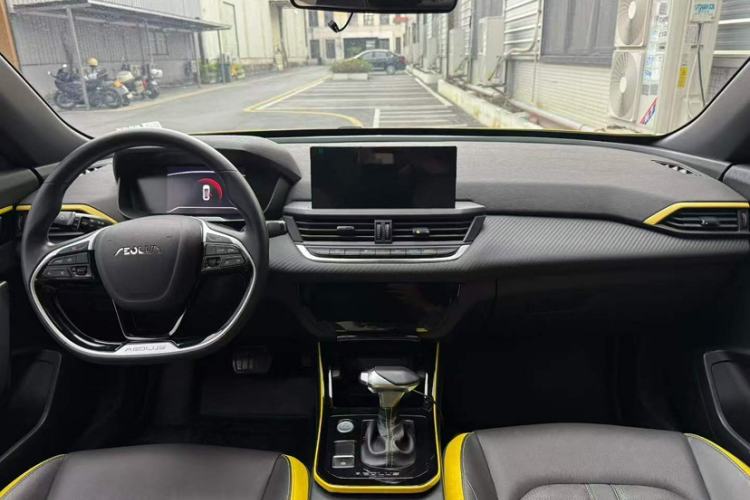 Used Dongfeng Aeolus Yixuan 2021 230T Automatic Hunter Edition Interior 5