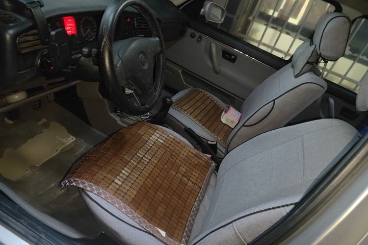 Used Volkswagen Jetta 2010 1.6L Partner