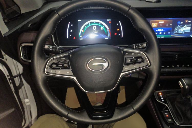 Used GAC Trumpchi M6 2021 PRO 270T Automatic Luxury Edition Steering Wheel