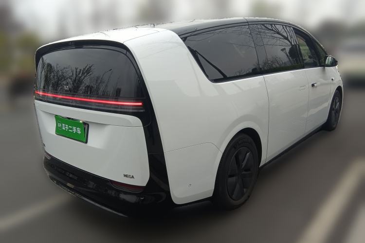 Used Li Auto MEGA 2025 Home Family Special Edition