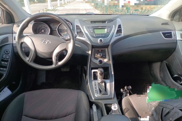 Used Hyundai Elantra (5th Generation / Langdong) 2015 1.6L Automatic Fashion Model