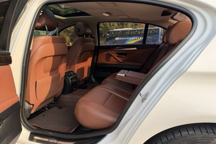 Used BMW 5 Series 2014 525Li Leading Model