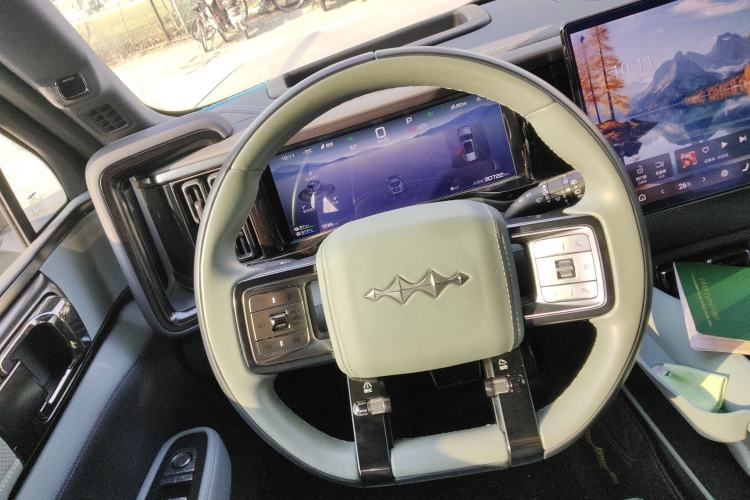 Used Formula Leopard 5 2023 Cloud Ride Flagship Edition