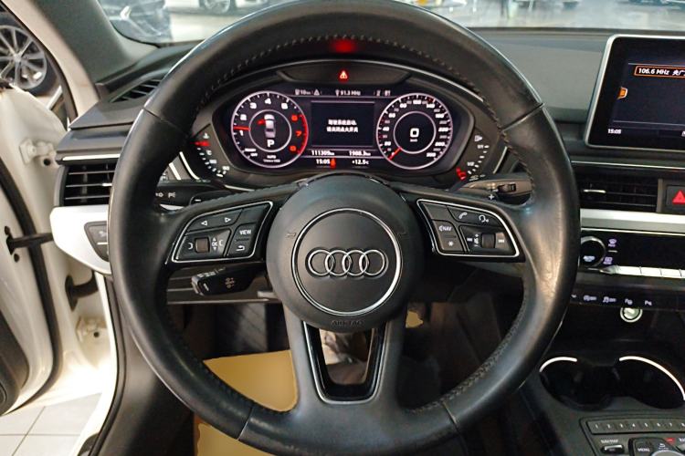 Used Audi A4L 2019 40 TFSI Fashion Version China V
