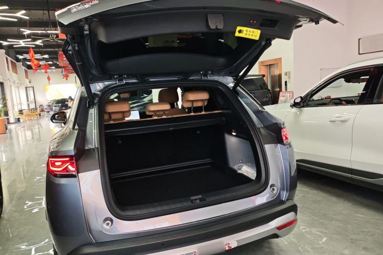 Used BYD Song L DM-i 2024 112 km Beyond Edition Trunk