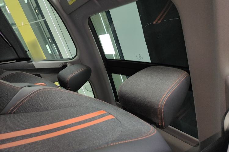 Used BMW 2 Series 2021 225i 4-Door Coupe M Sport Package Headliner