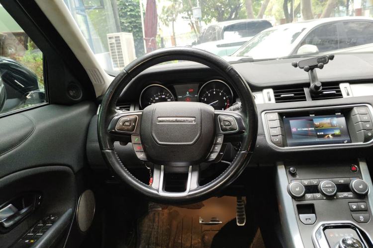 Used Land Rover Range Rover Evoque 2018 240PS PURE Style Edition