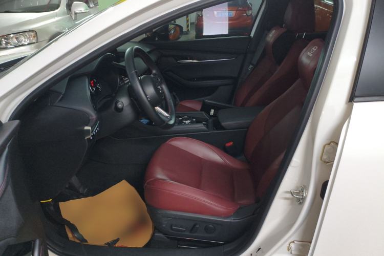 Used Mazda 3 Axela 2023 2.0L Automatic ZhiZhen Edition