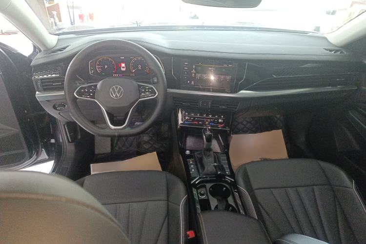 Used Volkswagen Passat 2024 330TSI Elite Edition Center Console