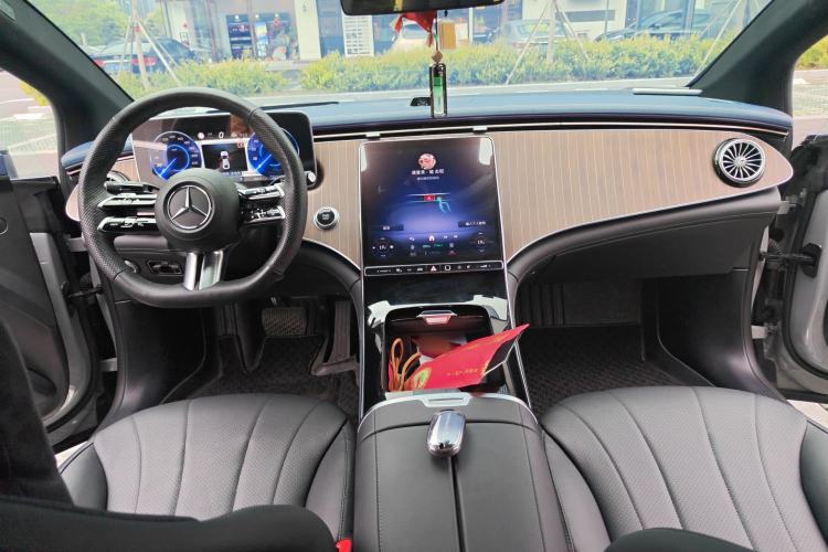 Used Mercedes-Benz EQE 2022 350 Luxury Edition
