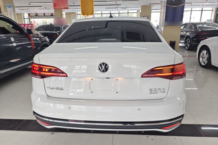 Used Volkswagen Bora 2023 300TSI DSG Prestige Edition