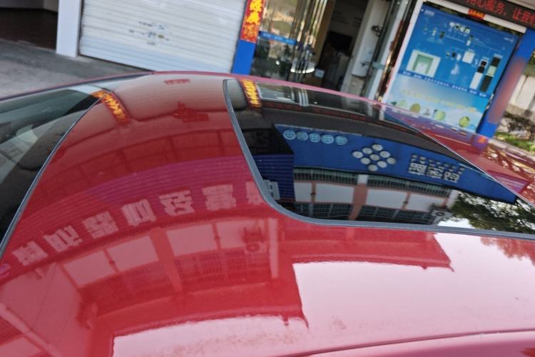 Used Chevrolet Cruze 2018 320 Automatic Pioneer Sunroof Edition Roof