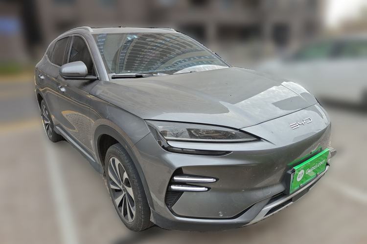 Used BYD Song PLUS New Energy 2023 Champion Edition EV 520KM Flagship Model Front Right 45 Deg