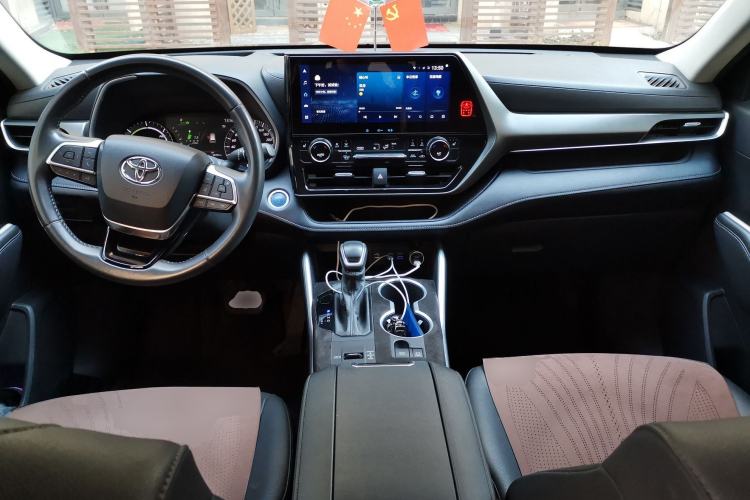 Used Toyota Highlander 2022 Dual-Engine 2.5L Four-Wheel Drive Prestige Version 7 Seats