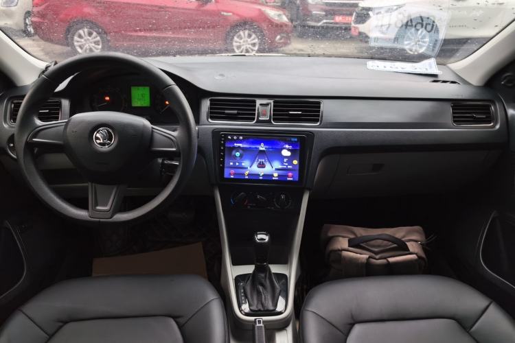 Used Skoda Rapid 2016 1.6L Automatic Front-Wheel Drive Model
