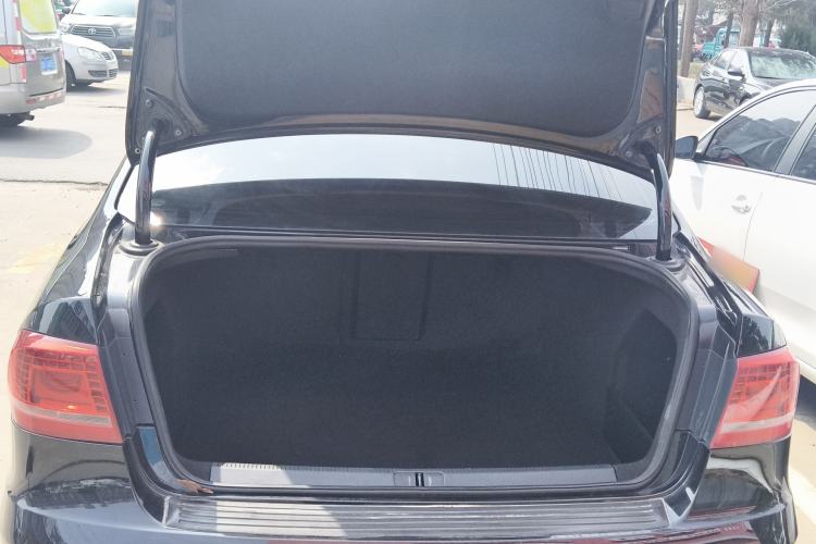 Used Volkswagen Magotan 2016 1.8TSI Smart Enjoyment Leading Model Trunk