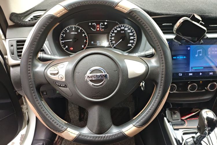 Used Nissan Sylphy 2016 1.6 XL CVT Luxury Edition Steering Wheel