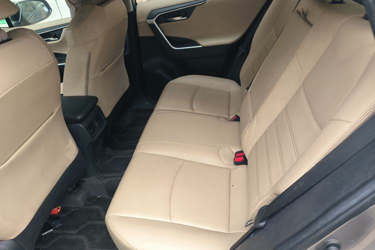 Used Toyota RAV4 2022 2.0L CVT Two-Wheel Drive Fashion Plus Edition