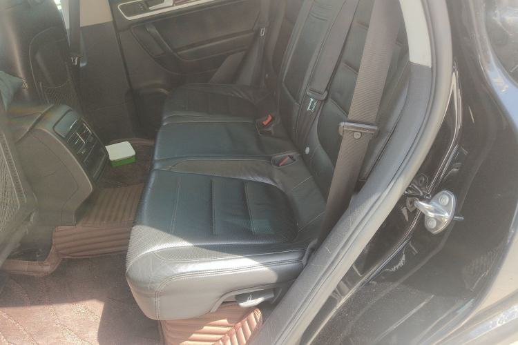 Used Volkswagen Touareg 2011 3.0 TSI High-End Version