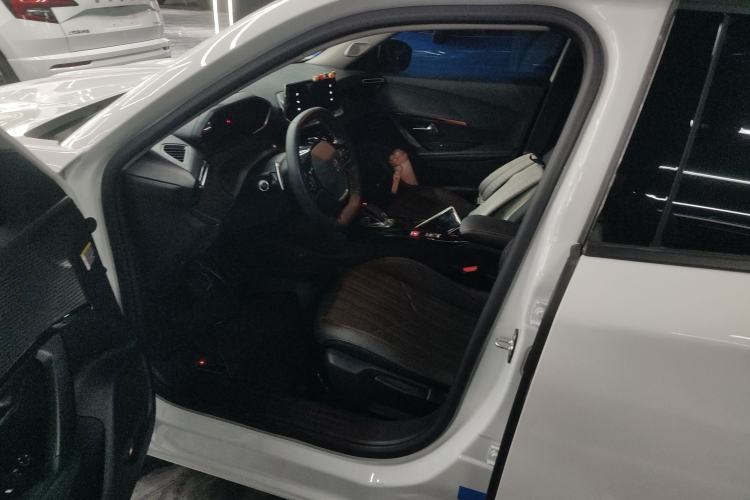 Used Peugeot 2008 2022 230THP THE ONE Left Front Seat