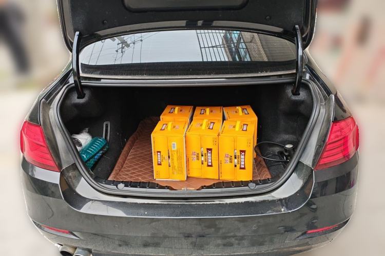 Used BMW 5 Series 2014 528Li Leading Model
