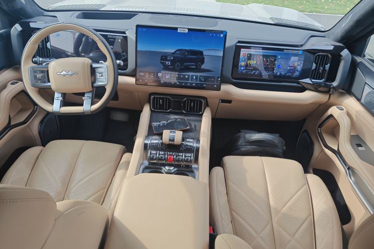 Used Formula Leopard 8 2025 Smart & Brave Flagship Edition 7 Seats