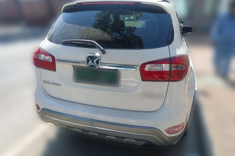 Used JMC Yusheng S350 2016 2.0T Automatic Two-Wheel Drive Gasoline Luxury Version with Sunroof 5 Seats