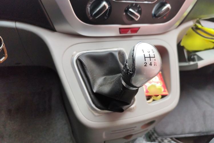 Used JAC Refine M3 2018 1.6L Express Edition 7-Seater
