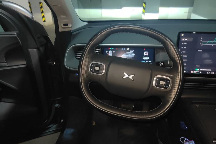 Used XPeng G6 2024 580 Long-Range Plus Steering Wheel