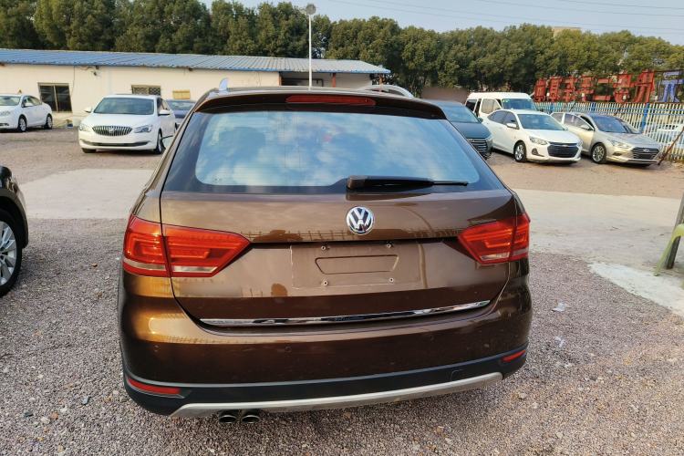 Used Volkswagen Cross Lavida 2014 1.4TSI DSG
