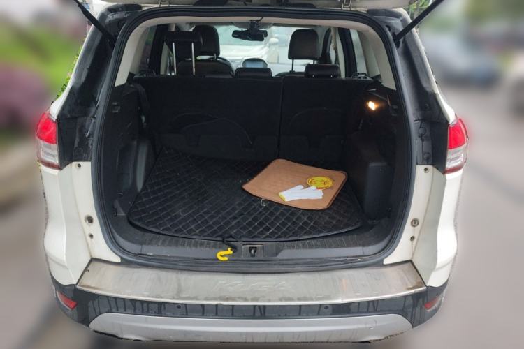 Used Ford Kuga 2013 1.6L GTDi Two-Wheel-Drive Trend Model Trunk