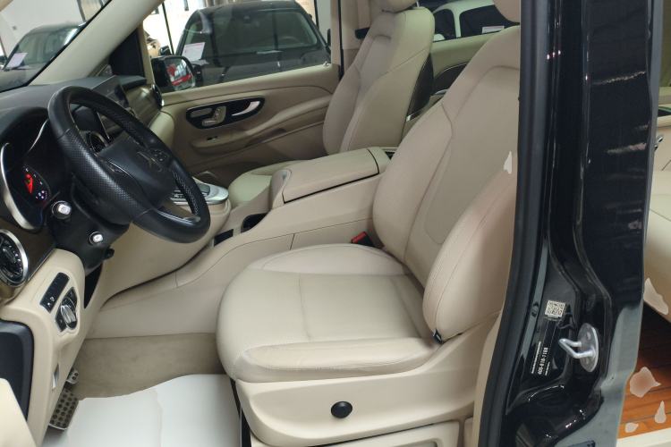 Used Mercedes-Benz V-Class 2020 V 260 L Long-wheelbase Luxury Edition