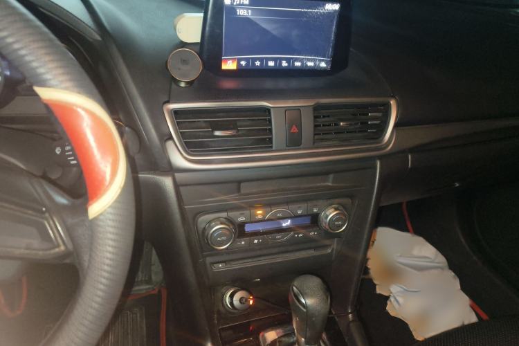 Used Mazda 3 Axela 2017 Sedan 1.5L Automatic Luxury Model Emission Standard China V Audio And AC Panel