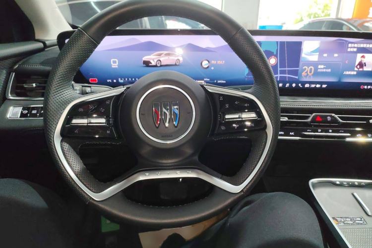 Used Buick LaCrosse 2024 28T Luxury Edition