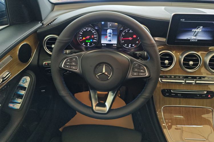 Used Mercedes-Benz GLC Coupe 2019 GLC 260 4MATIC Coupe SUV
