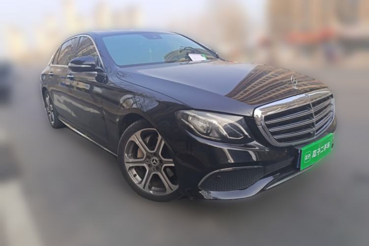 Used Mercedes-Benz E-Class 2016 E 300 L Sporty and Stylish Model
