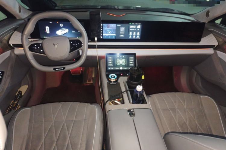 Used VOYAH PASSION 2023 Four-Wheel Drive Long-Range Version