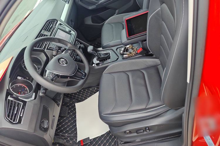 Used Volkswagen Tiguan L 2017 330TSI Automatic Two-Wheel Drive Flagship Edition
