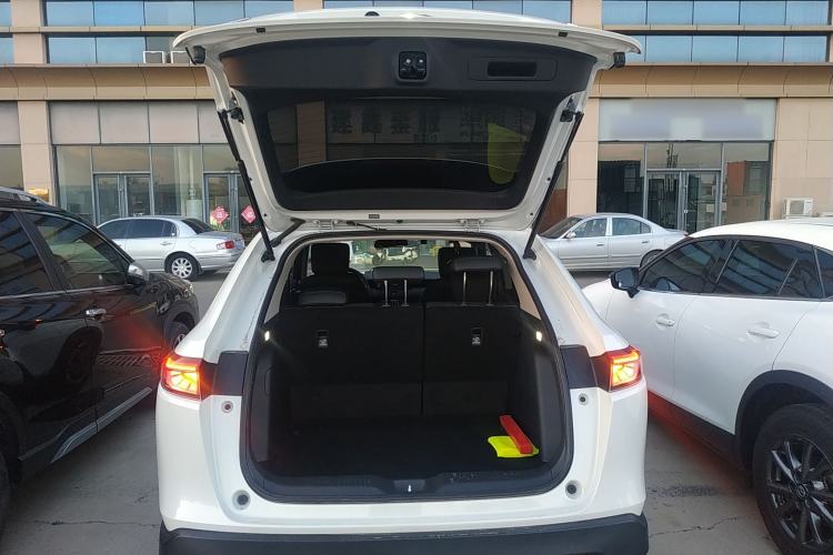 Used Honda Vezel 2023 1.5L CVT Pioneer Edition Trunk