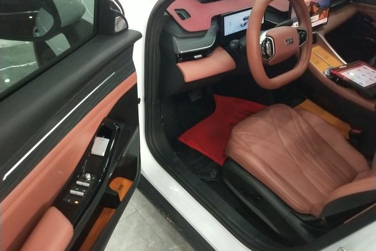 Used Geely Galaxy L6 2025 EM-i 140km Explorer+ Edition