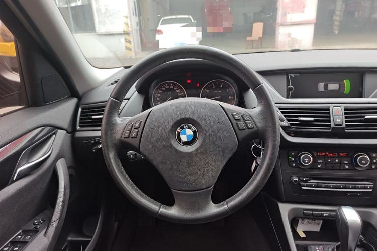 Used BMW X1 2012 sDrive18i Luxury Edition
