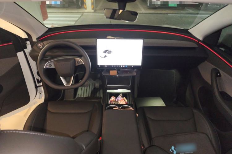 Used Tesla Model Y 2025 Rear-Wheel-Drive Version