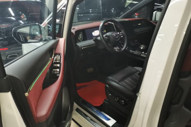 Used GAC Trumpchi M8 2023 Zongshi Series Dual-Motor YuZun Edition
