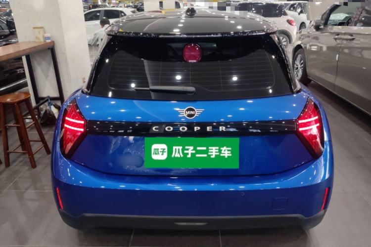 Used MINI Electric COOPER 2024 456km COOPER E Classic Edition Rear