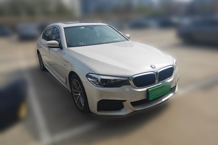 Used BMW 5 Series 2020 525Li M Sport Package Front Right 45 Deg